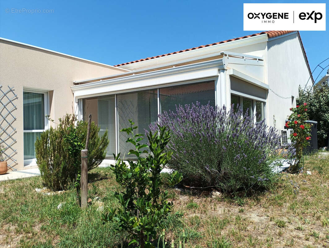 Maison 71 m² à Pollestres  - photo 2