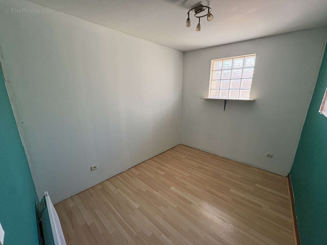Appartement à VIC-LE-COMTE