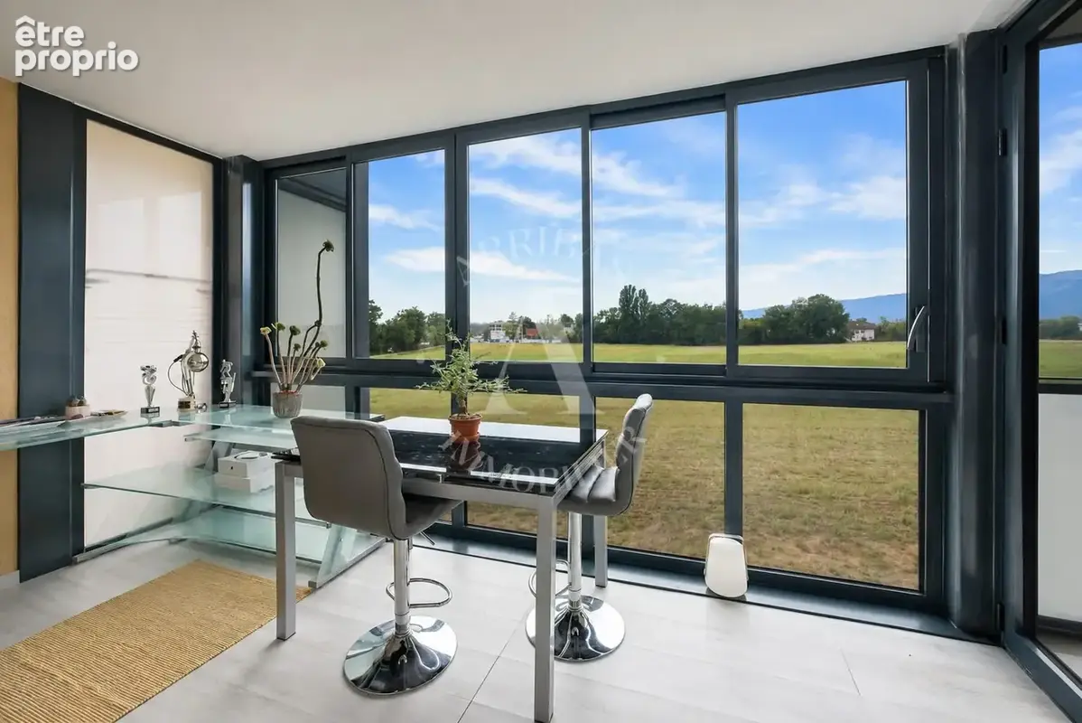 Appartement 84 m² à Ferney-Voltaire  - photo 2