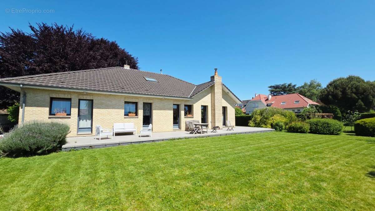 Maison à BEAURAINS