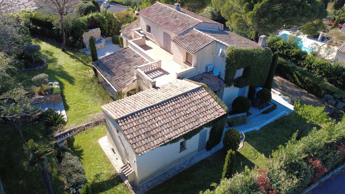 Maison à BIOT