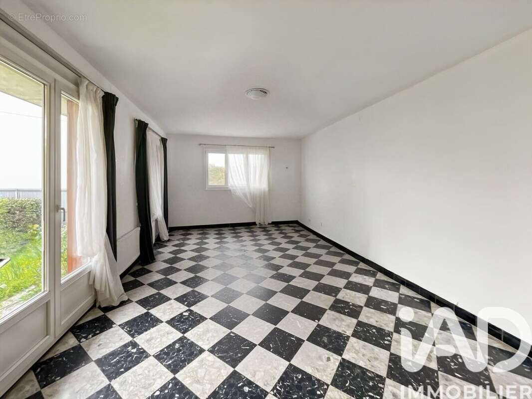 Photo 2 - Maison à MONTFERMEIL