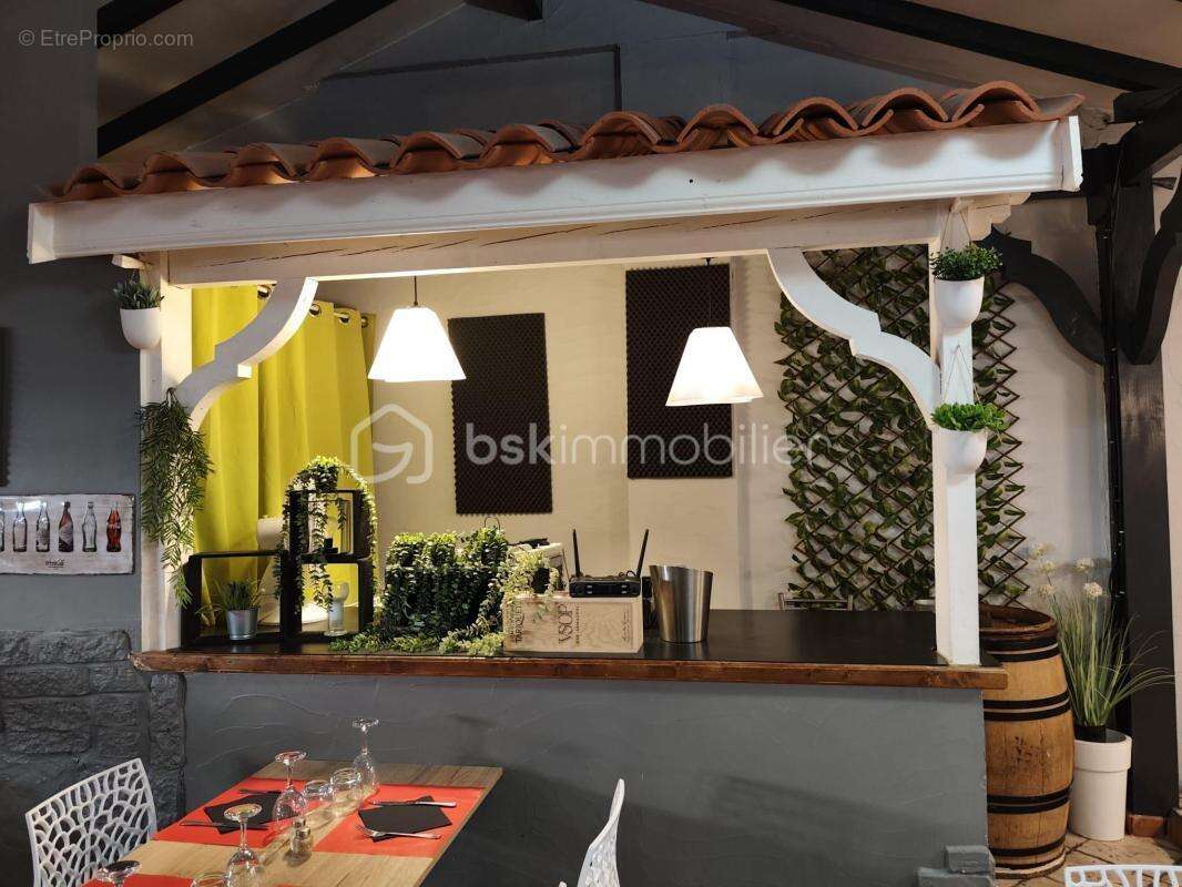 Commerce à AUREILHAN