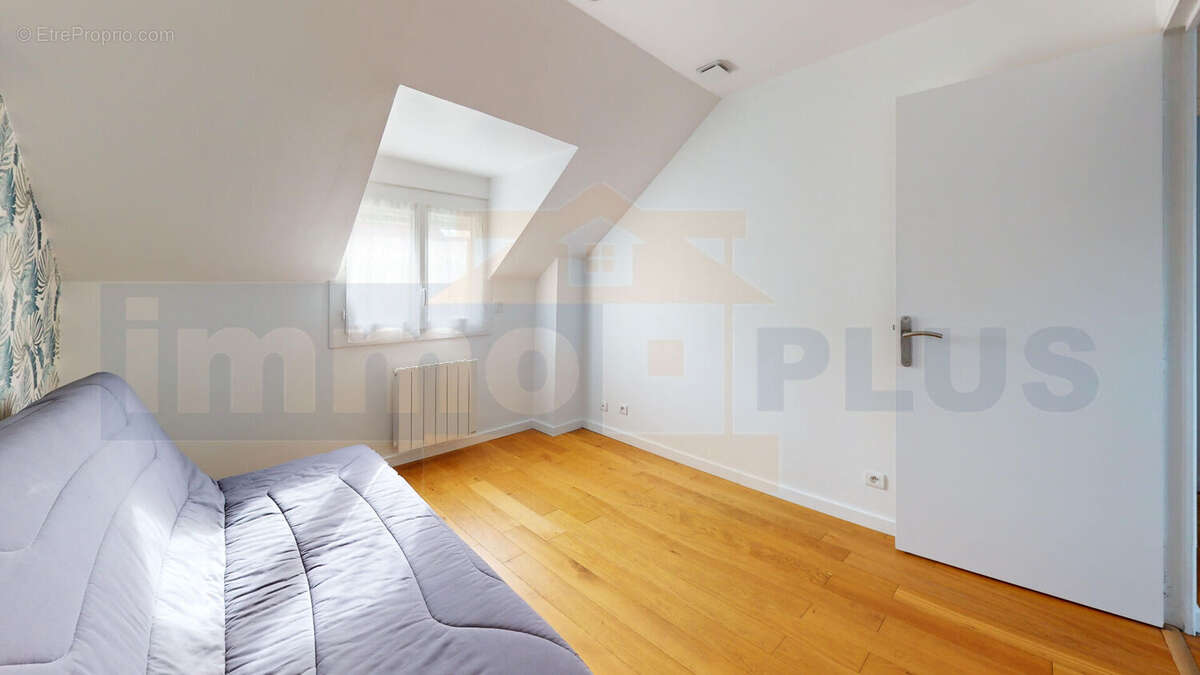 Maison 6P environ 110 m2 utiles, 4 chambres, garage indépendant - photo 12