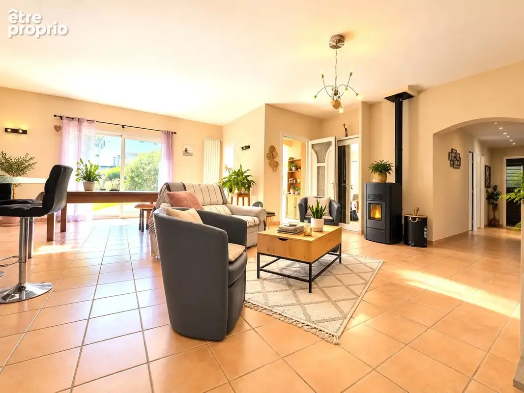 Martigues   jonquières centre-ville - photo 7