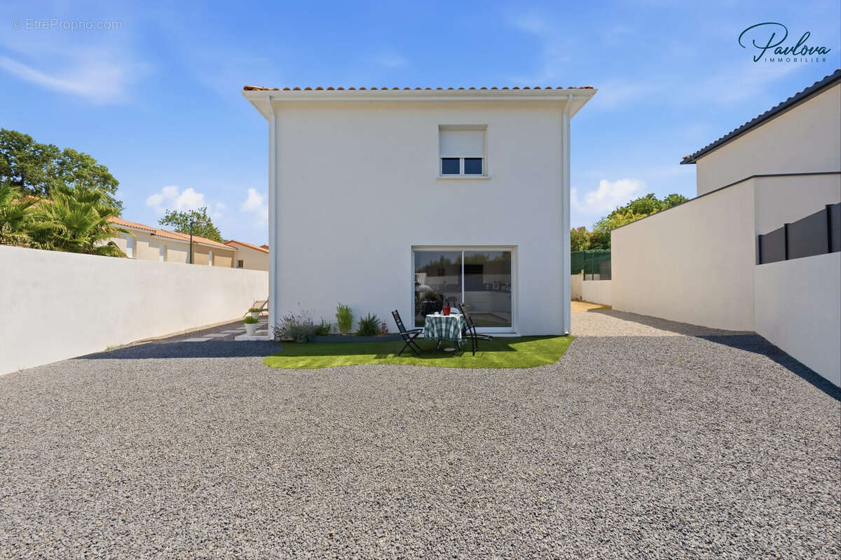 Maison 115 m² à Fabregues  - photo 6