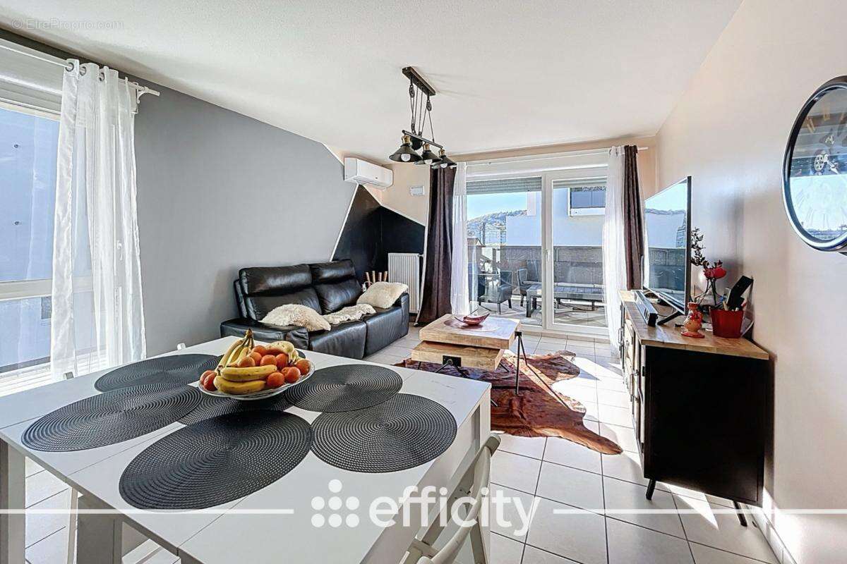 Appartement à GIVORS