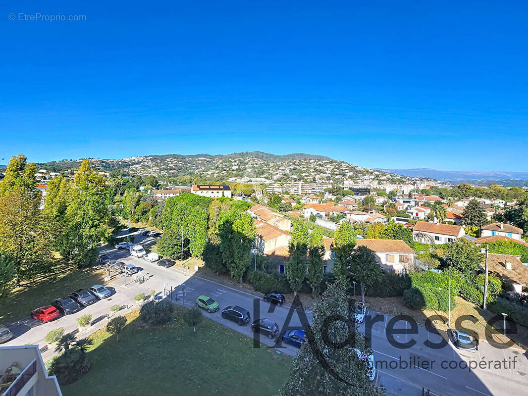 Appartement à MANDELIEU-LA-NAPOULE