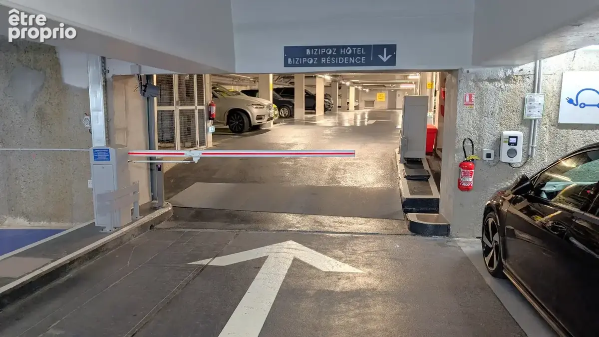Parking à SAINT-JEAN-DE-LUZ