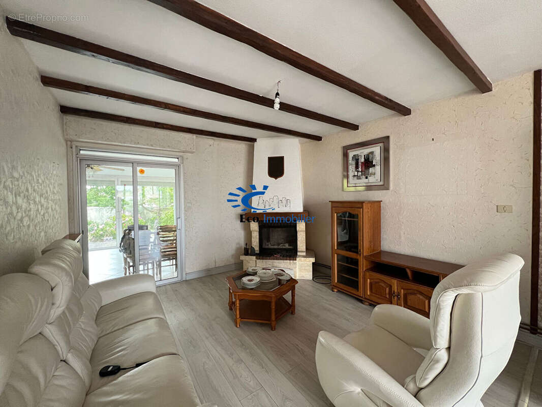 La rochelle maison 122 m² environ 3 chambres atelier + jardin - photo 6