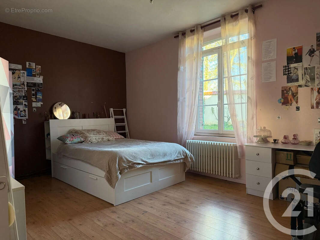 Maison à CHAMPIGNY-LA-FUTELAYE