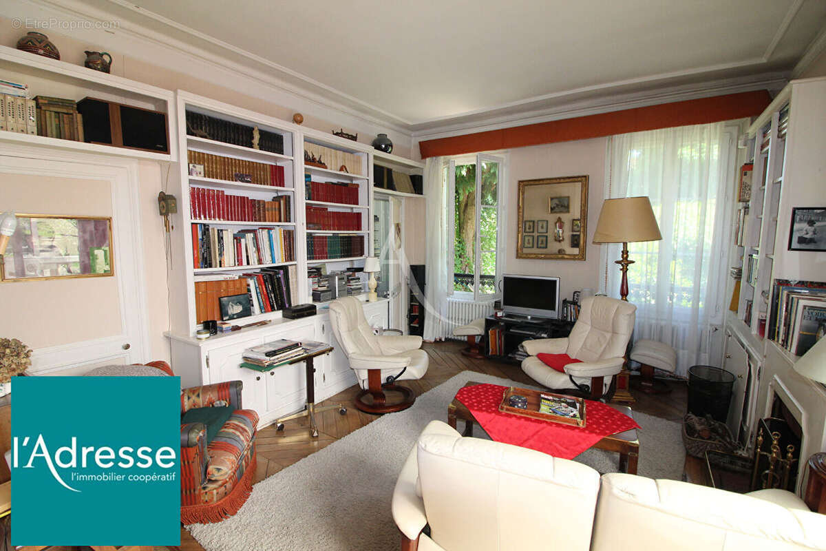 Maison à FLEURY-MEROGIS