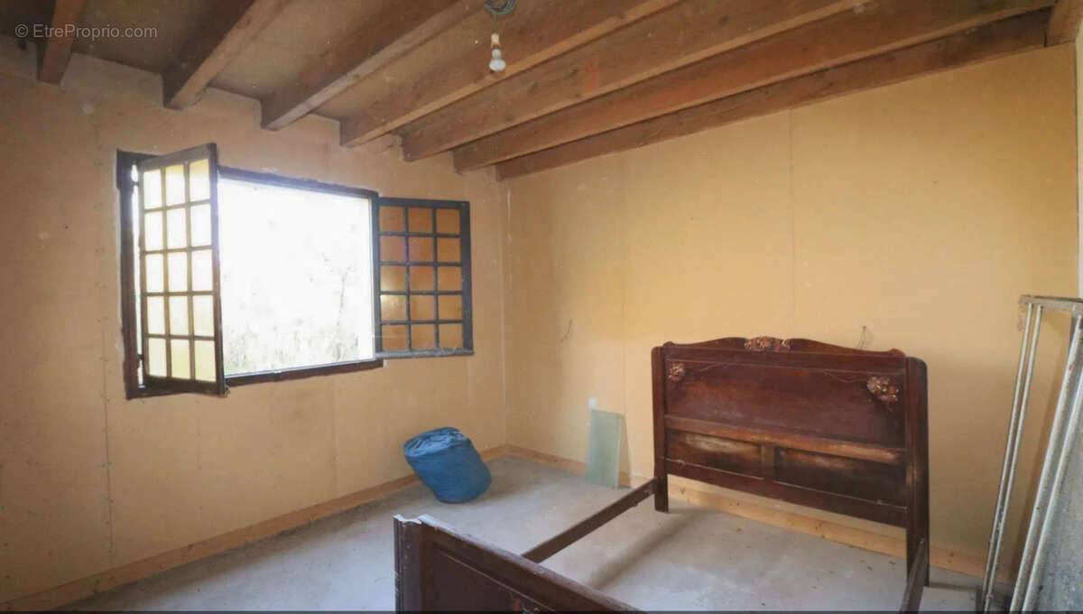 Maison à LA GUERCHE-SUR-L'AUBOIS