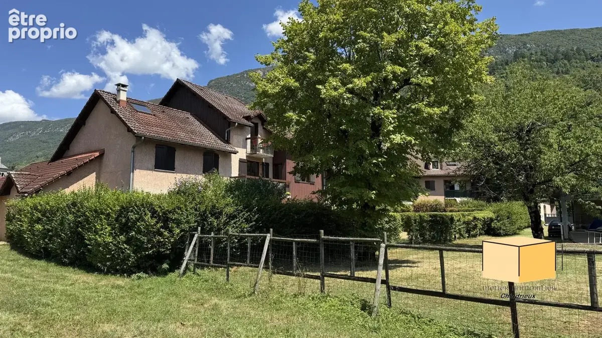 Appartement à SERRIERES-EN-CHAUTAGNE