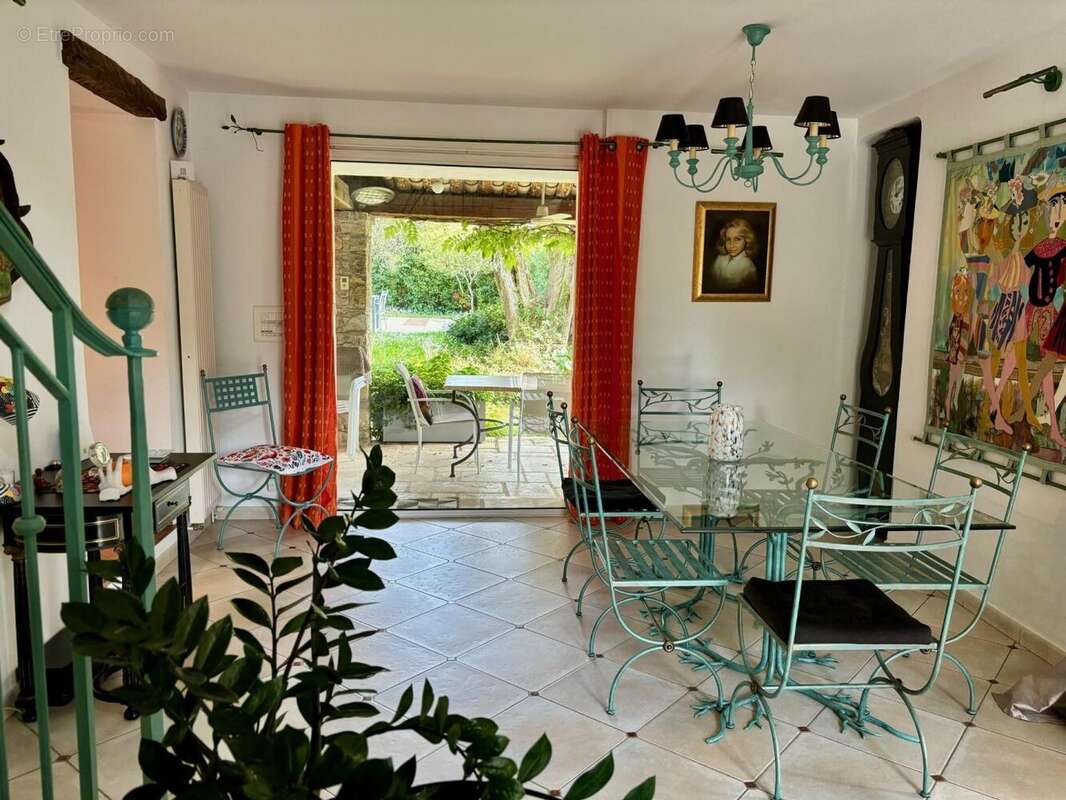 Maison 204m² à MOUGINS - photo 5
