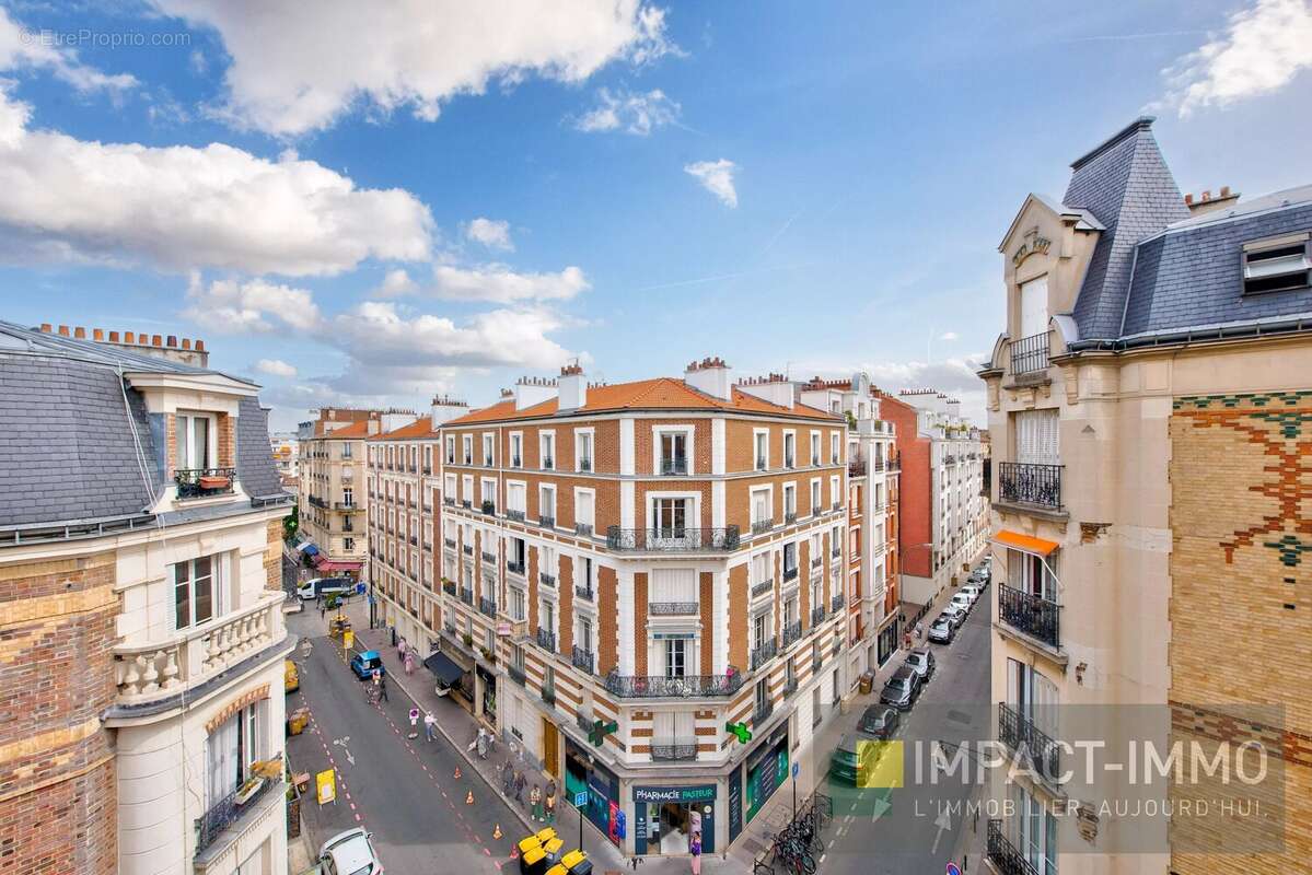 Appartement à COURBEVOIE
