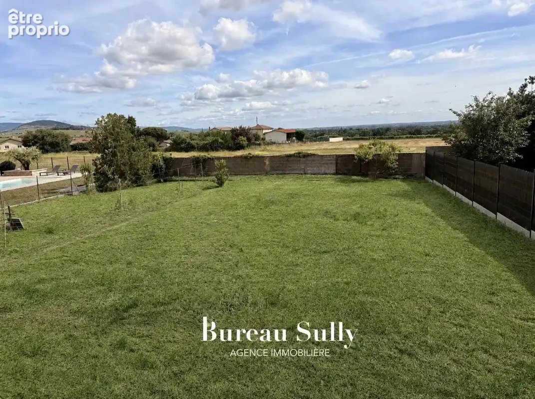 Maison 138 m2  Terrain de 1100 m2 piscinable Blaceret 69460 proche Villefranche sur Saône - photo 12