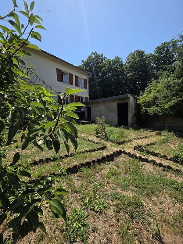 Maison T5 - Hyper-centre - photo 10