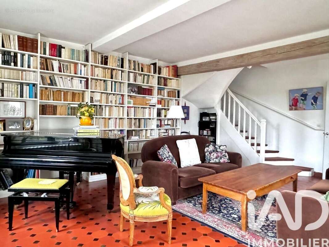 Maison 261 m² à Auneuil  - photo 3