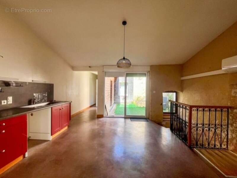 Maison de plain-pied lumineuse avec patio – 100 m² – Aucun travaux à prévoir - photo 6
