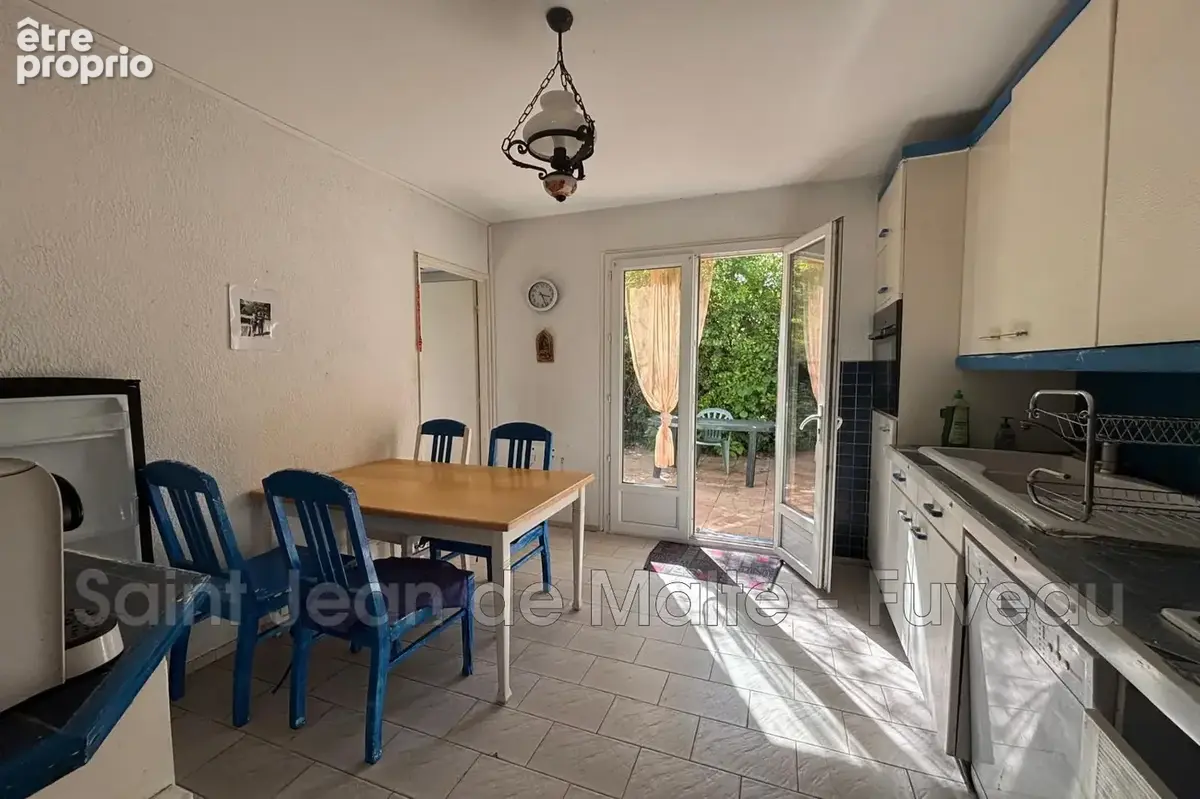 Maison 5 pièces 142 m² à vendre à Greasque (13850) - photo 8