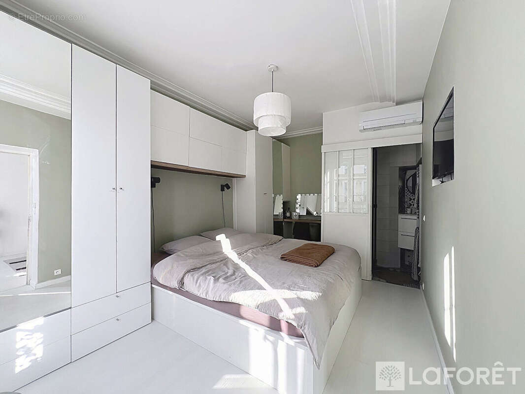 Appartement à PARIS-2E