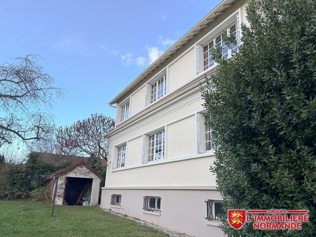 Maison à ROSNY-SUR-SEINE