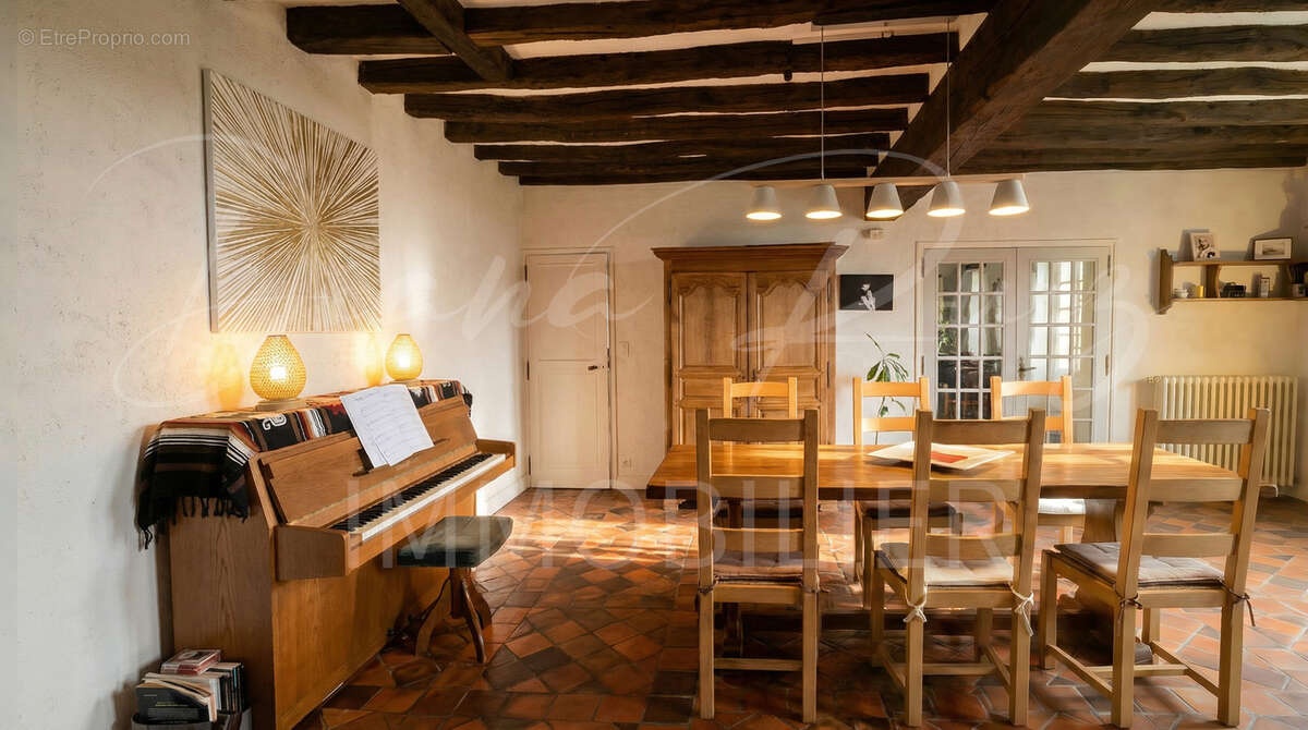 Maison à MAZE