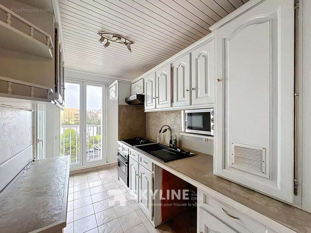 Appartement à MARSEILLE-11E