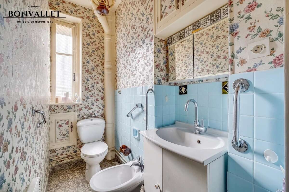 Appartement à PARIS-15E