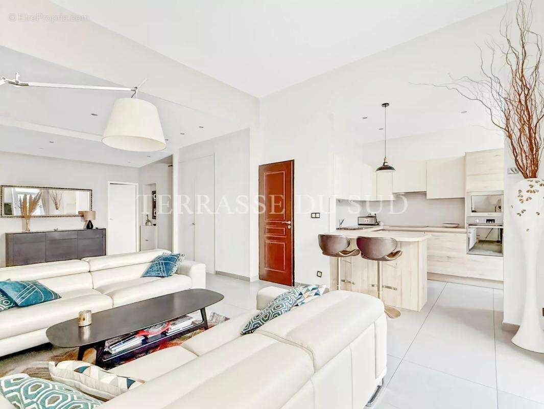 Appartement à MARSEILLE-8E
