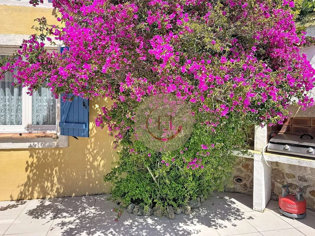Maison à LES ADRETS-DE-L'ESTEREL