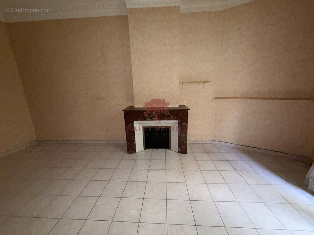 A vendre maison de village avec garage saint-saturnin de lucian - photo 10