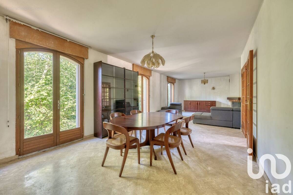 Photo 1 - Maison à LE PLESSIS-TREVISE