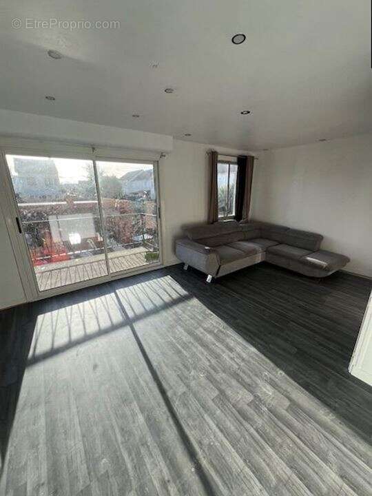 Maison à SARTROUVILLE