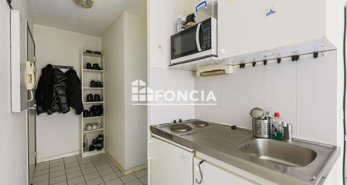 Studio meublé vendu loué – Grenoble Centre – Idéal investisseur - photo 6
