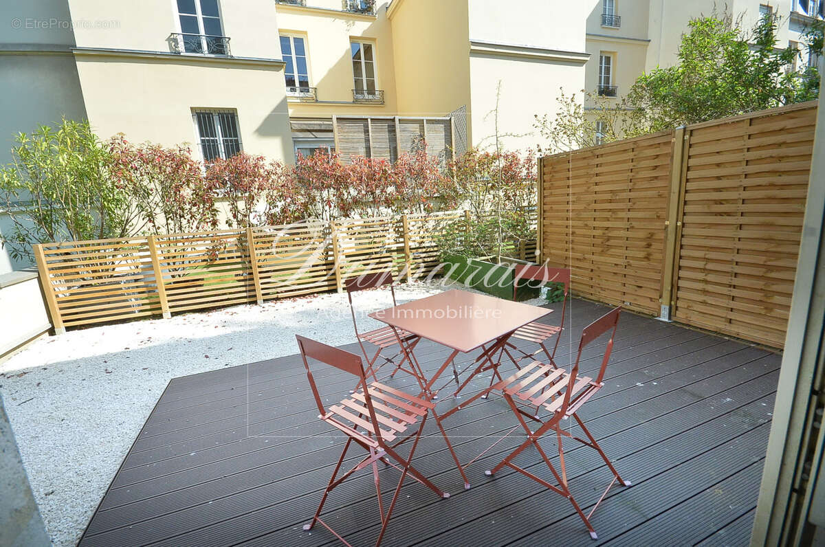 Appartement à PARIS-3E