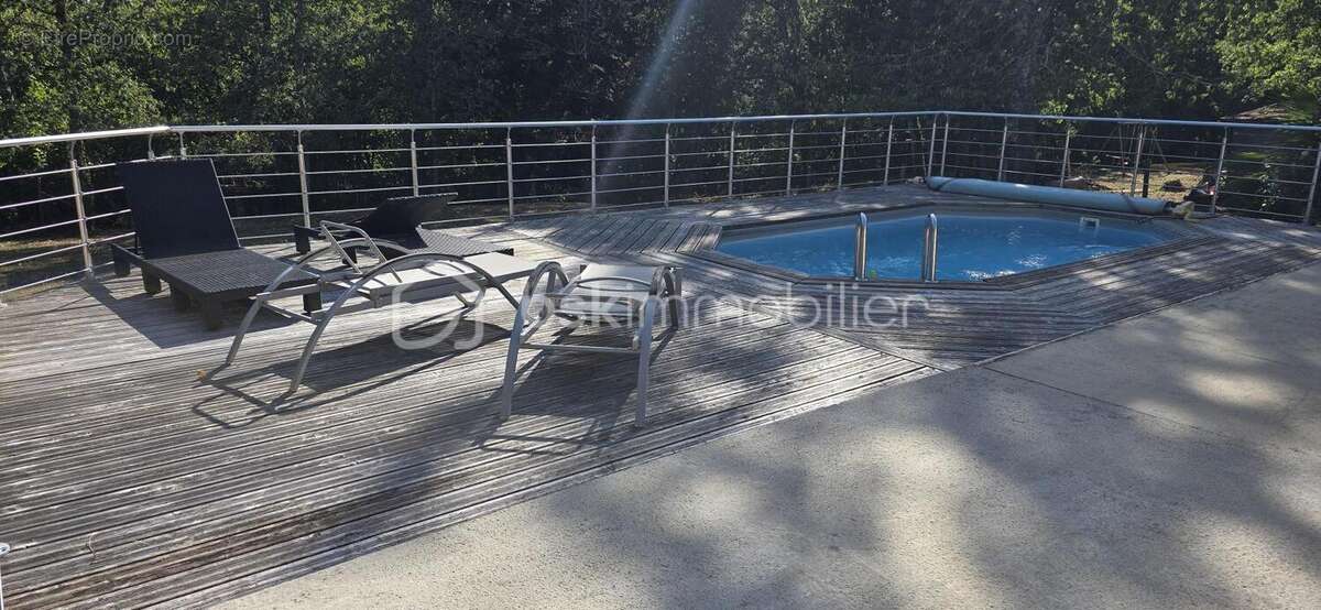 BELLE MAISON de plain-pied avec piscine sur terrain de 2962 m2 - photo 3