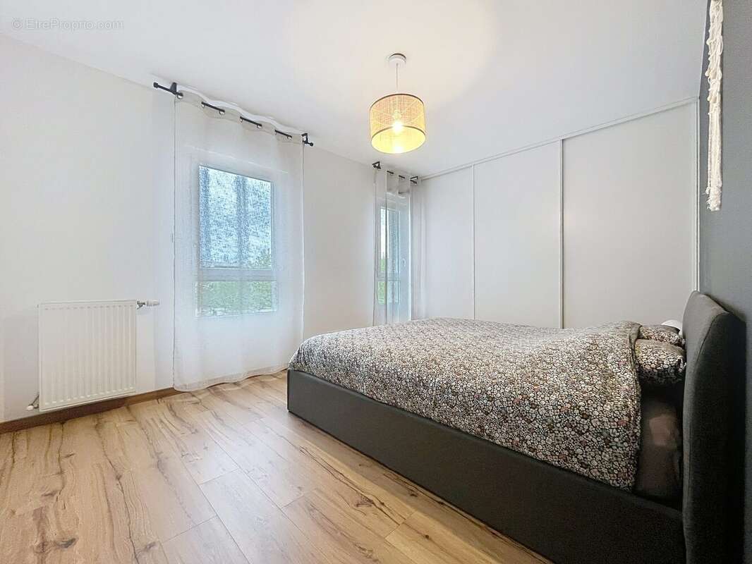 Appartement à VARCES-ALLIERES-ET-RISSET