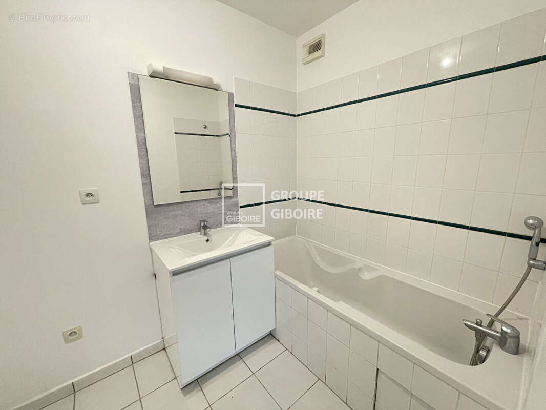A VENDRE - AGENCE GIBOIRE - Appartement 3 pièces 63.92 m2 - Cesson Sevigne - photo 6