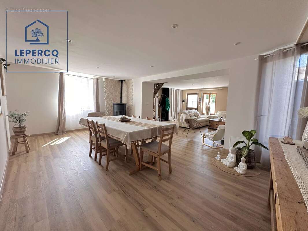 À 10 minutes de mareuil-sur-ourcq – maison entièrement rénovée - photo 3