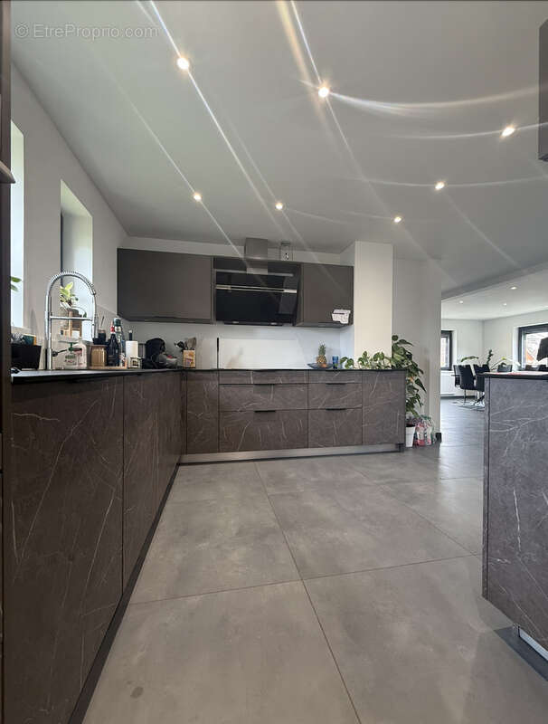 Maison à STEINBRUNN-LE-HAUT