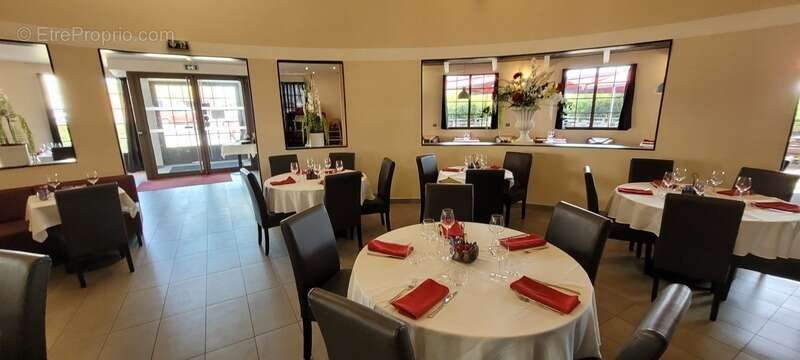 Commerce à VENDARGUES