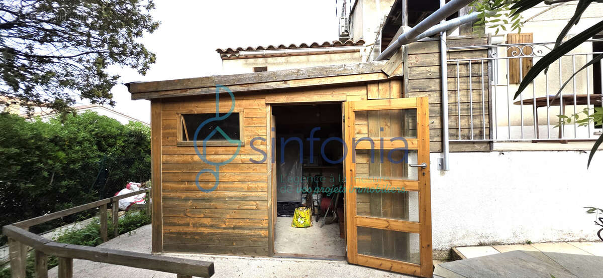 Maison à COLLIAS
