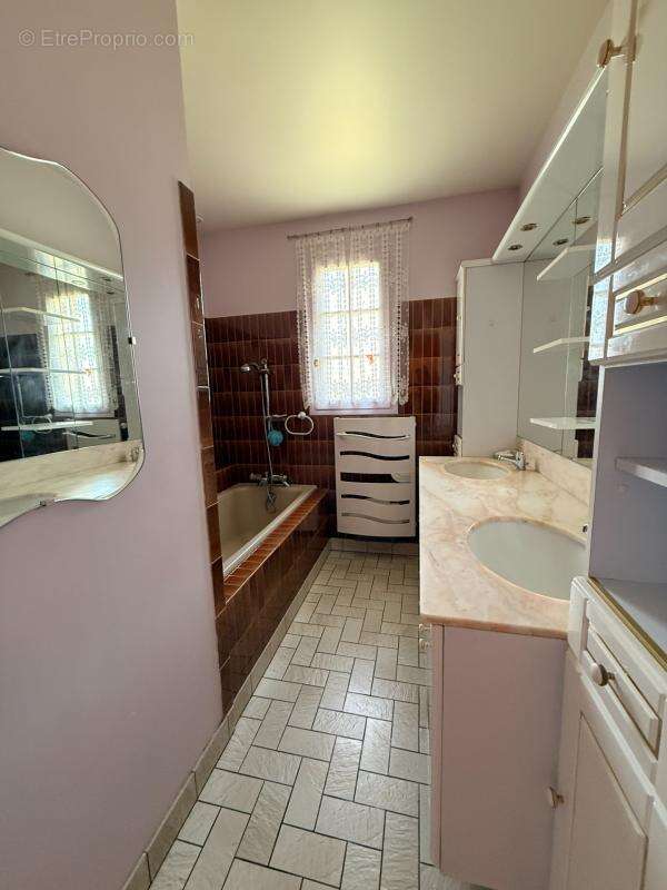 EN EXCLUSIVITE ! Pavillon de 114m², sur sous sol,  terrain de 956m2 169 900 € - photo 13