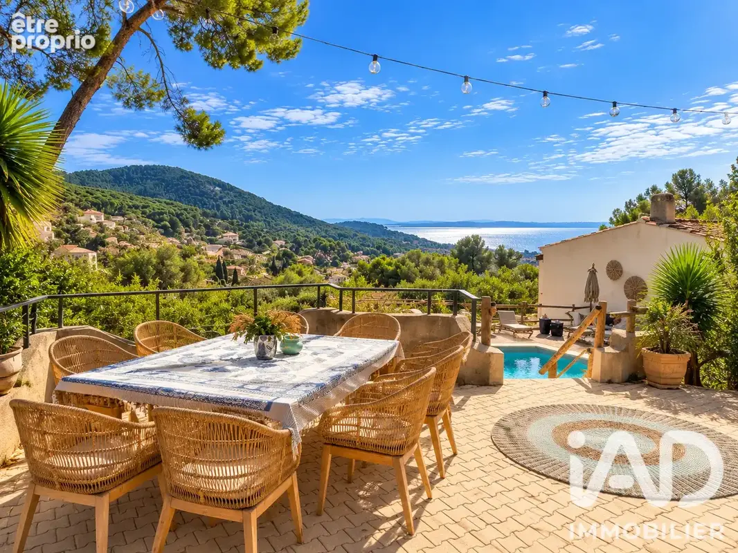 Photo 1 - Maison à CARQUEIRANNE