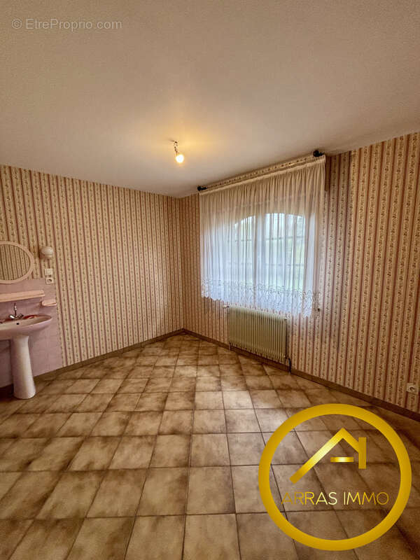 Maison à SAINTE-CATHERINE