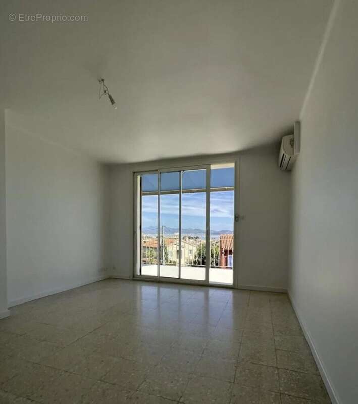Photo 3 - Appartement à LA CIOTAT