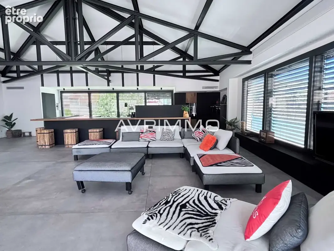 AVP IMMO - Villa Contemporaine de 600m2 à Vendre à Bandol À 300 m du Port ! - photo 4