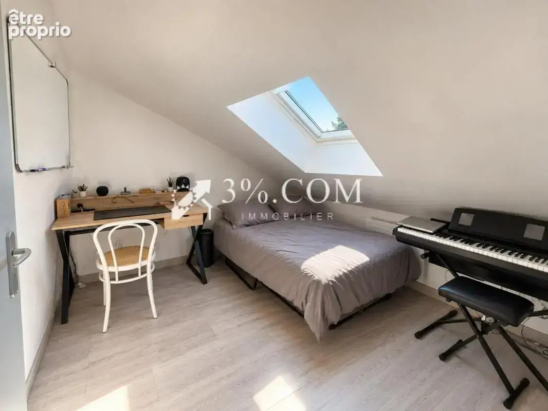Ensemble immobilier mixte :bureau et 13 studio meublés à Mar - photo 12